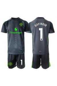 Manchester United Altay Bayindir #1 Doelman Babytruitje Uit tenue Kind 2025-26 Korte Mouw (+ Korte broeken)